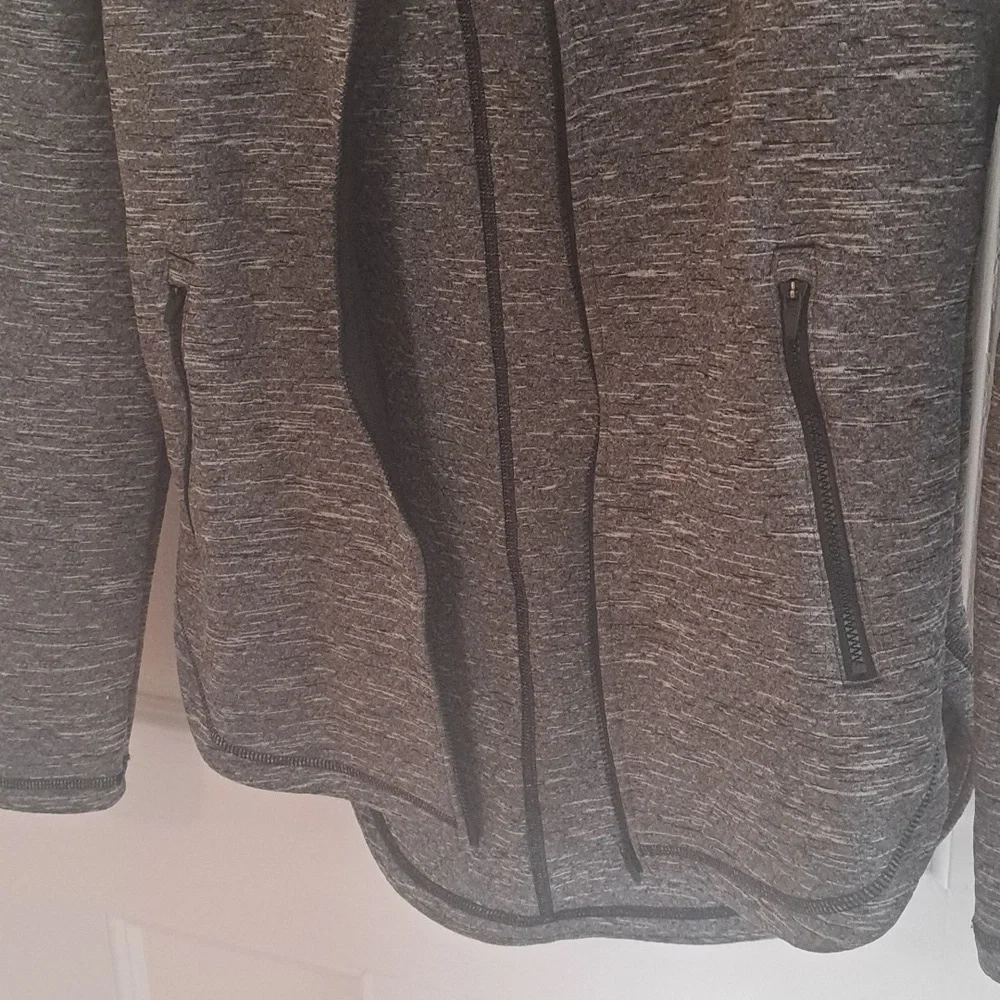 Gray Puma zip up hoodie with zip pockets - Picture 5 of 5